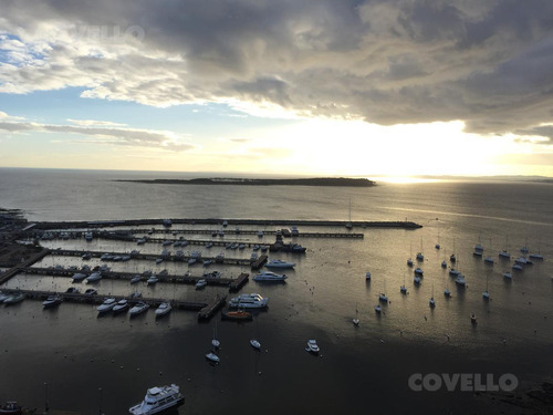 Venta Ó Alquiler Penthouse Dos Dormitorios Puerto Punta Del Este