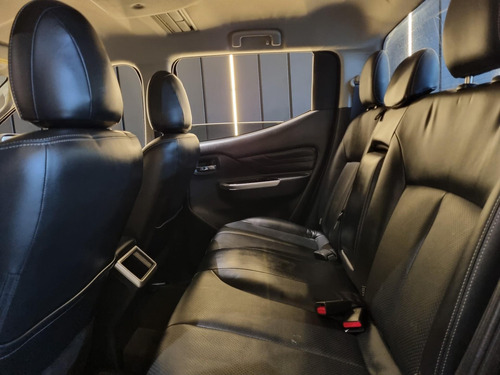Mitsubishi L200 Sport HPE-S 2.4 CD Diesel Automático.