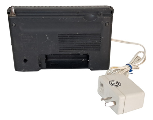 Radio Portatil Sony Icf-18 Unica A 220v O Pilas Olivos - Zwt Negro (Usado)