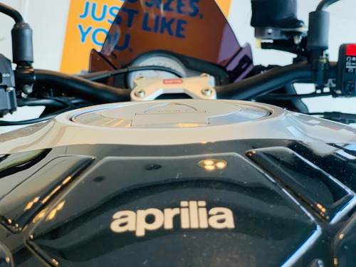 Aprilia Tuono V4. 1100 Cc- Para Exigentes. C/ Garantia - Nz