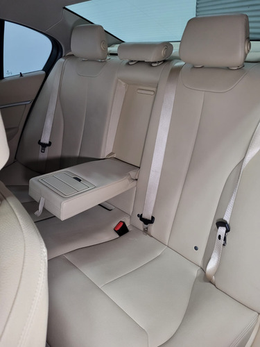 BMW Serie 3 3.0 330i Sedan Sport Line 252cv