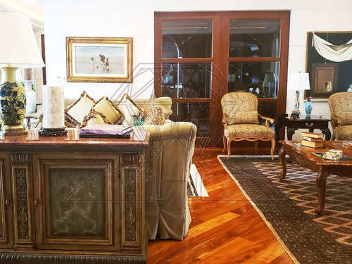 Casa De Lujo En Conjunto A La Venta La Toscana, Bosques De Las Lomas (v)