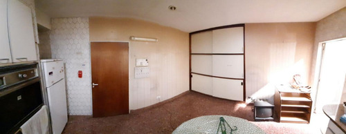 Local De 120 Mts2 + Departamento De 4 Ambientes + 2 Cocheras