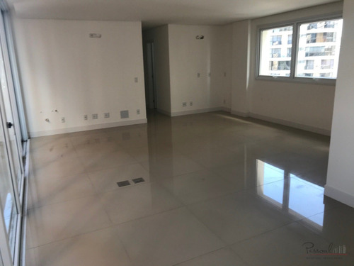 Imagem 3 de 15 de Apartamento Novo 3 Suítes No Centro - V-3878