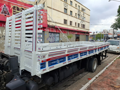 Vendo Carroceria 6,30m
