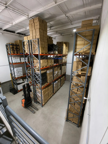 Exclusiva Bodega Comercial En Work Center Radial Nororiente