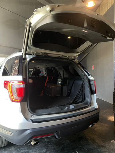 Ford Explorer Sport