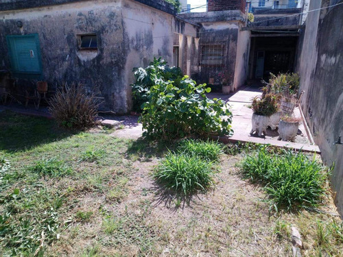Terreno En Venta De 280mts Sobre Juan Larrea 1586 , Juniors,
