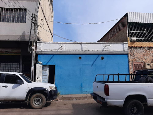 Imagen 2 de 10 de Vende Galpón Con Casa Incluida De 280m² 3hab A Pocos Metros Del Mercado Municipal De Puerto La Cruz