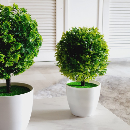 Imagen 6 de 9 de Arbol Planta Con Maceta De Plastico Chico Artificial