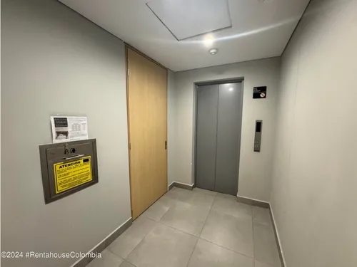 Apartamento En Bosque De Pinos Rah Co: 25-967