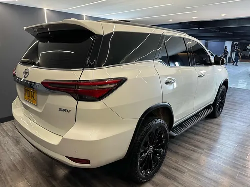 Toyota Fortuner 2.4 Street At 7As