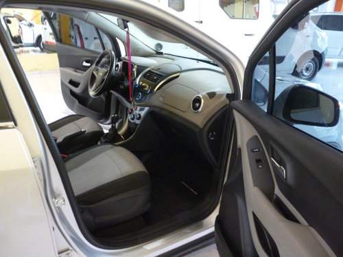 Imagen 11 de 14 de Chevrolet Tracker
