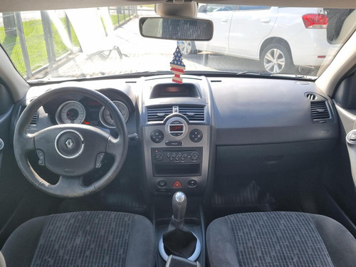 Renault Megane 1.6 Dynamique 16v Flex 4p Manual