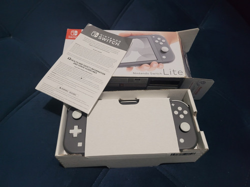 Nintendo Switch Lite Na Caixa Desbloqueado Com Cartão 128gb