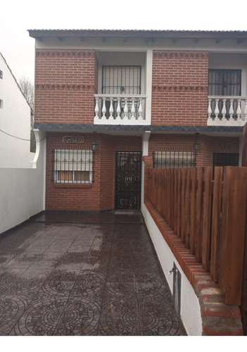 Imagen 2 de 14 de Triplex Al Frente - Calle 83 N° 267 Mar Del Tuyu
