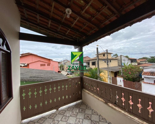 Duas Casas Independentes, No Bairro Vila Nova, Em Barra De S