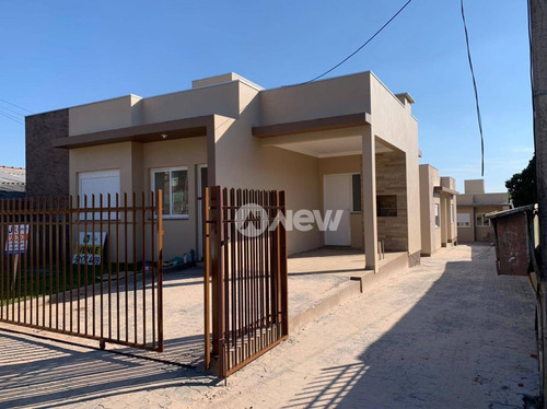 Imagem 1 de 15 de Casa Com 2 Dormitórios À Venda, 54 M² Por R$ 225.000,00 - Floresta - Estância Velha/rs - Ca3710
