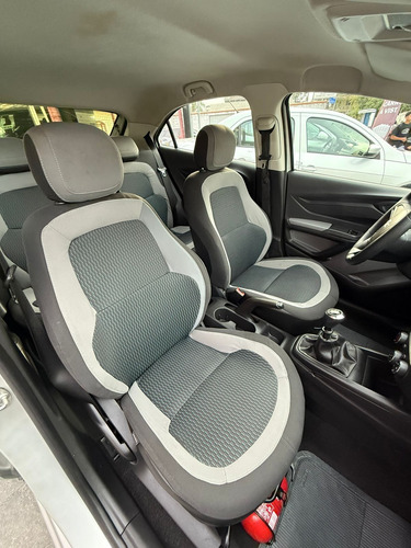 Chevrolet Onix ONIX HATCH LT 1.0 8V FlexPower 5p Mec.