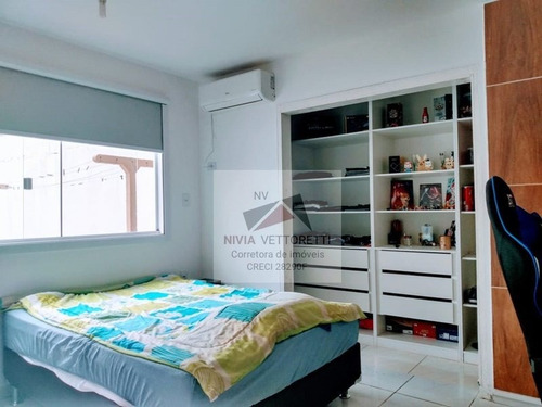 Casa A Venda No Bairro Rio Vermelho Em Florianópolis - Sc. - 4109-1