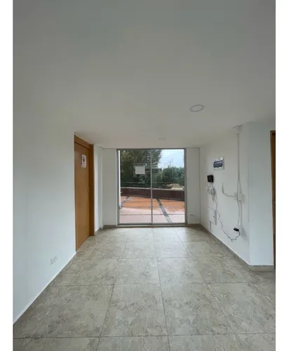 Se Vende Apartamento Y/o Local Tipo Duplex Primer Piso En La Ceja