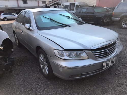 Imagem 3 de 7 de Sucata Hyundai Azera Prata 3.3 V6 2008/2009 Gasolina 245cvs