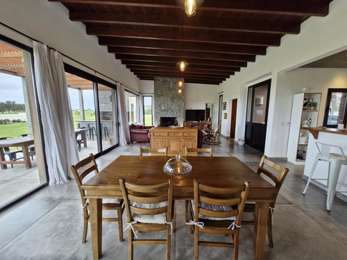 Casa En Pueblo Mio. 2 Dormitorios