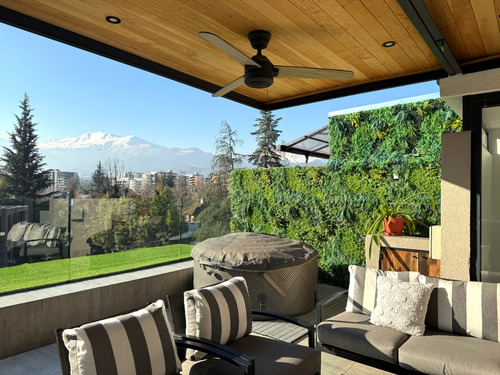 Departamento Townhouse En La Dehesa, 3 Pisos + Rooftop