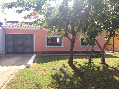 Casa Alquilada Con Buena Renta En Colón.