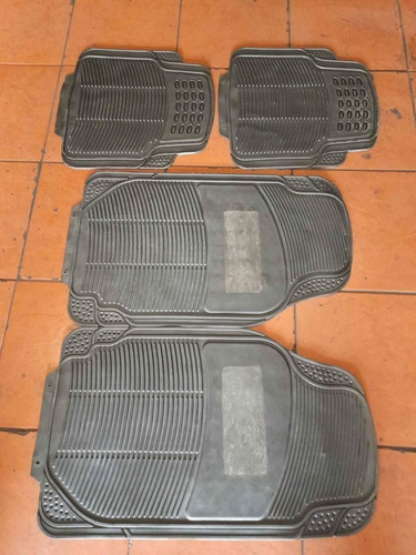 Imagen 1 de 9 de Alfombra Hule Para Carro ¢9.800