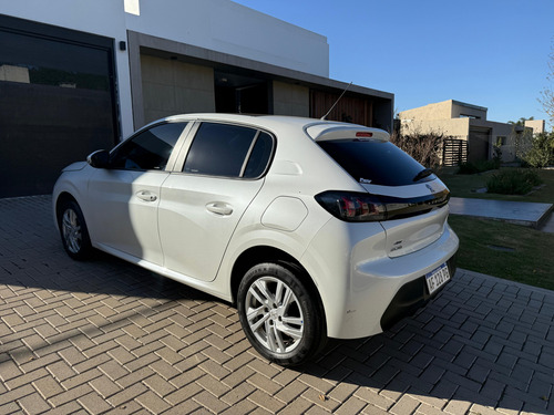Peugeot 208 1.6 Active Tiptronic