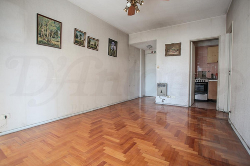 Imagen 7 de 25 de Departamento De 3 Ambientes Con Balcón Francés - Caballito