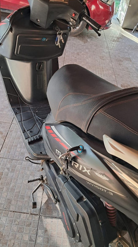 Moto Automática Matrix 2021, Poco Uso