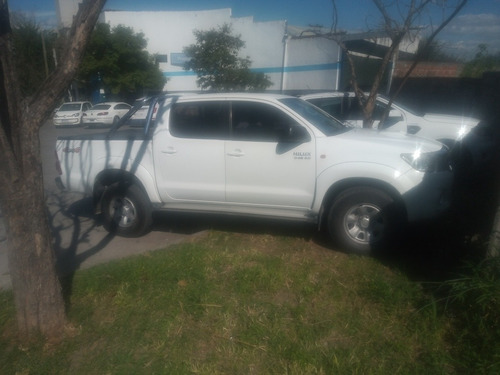 Toyota Hilux 3.0 Cd Sr C/ab 171cv 4x4 - C3 2014