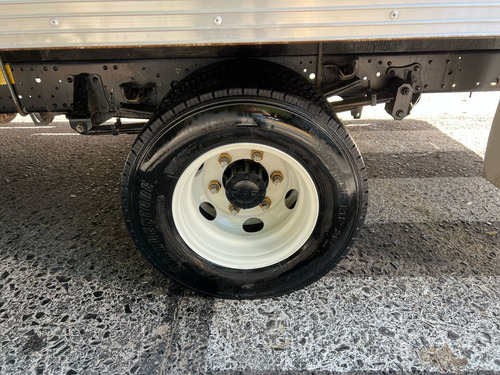 Isuzu Elf 400 K 2023