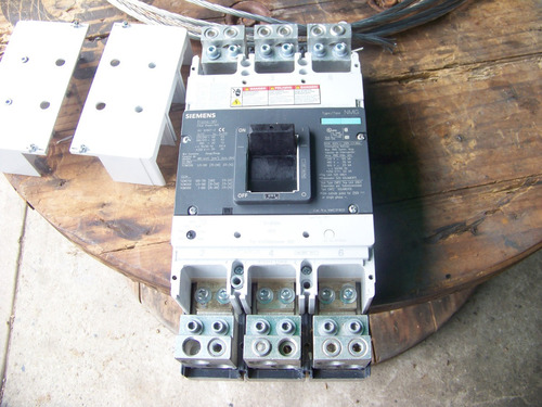 Breker De 3x800 Amp Siemens (nuevo) Y  Otro Scuar D (usado)