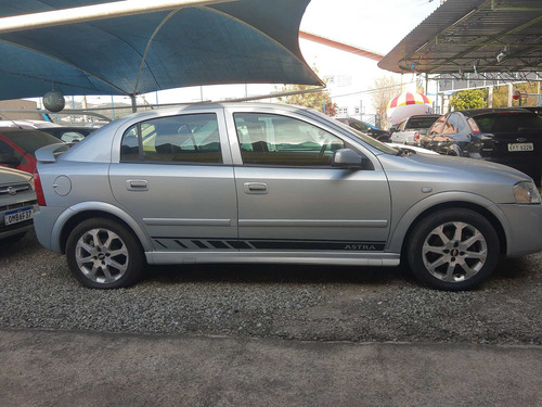 Imagem 2 de 6 de Chevrolet Astra 2010 2.0 Advantage Flex Power Aut. 5p