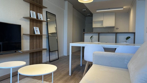 Venta Departamento 2 Ambientes- San Telmo-b Irigoyen 1100-balcon-pozo-apto Blanqueo! Dic 2025