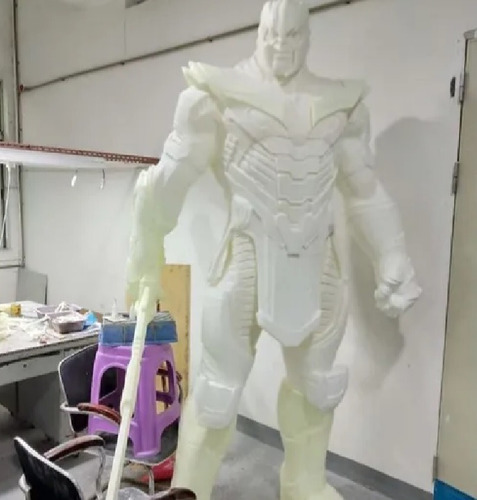 Thanos 2 Metros De Altura Tamaño Real