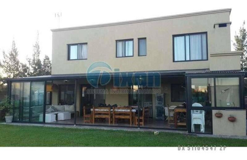 Imagen 1 de 7 de Barrio Cerrado La Comarca - Casa Venta Usd 495.000 Ana Valencia Propiedades