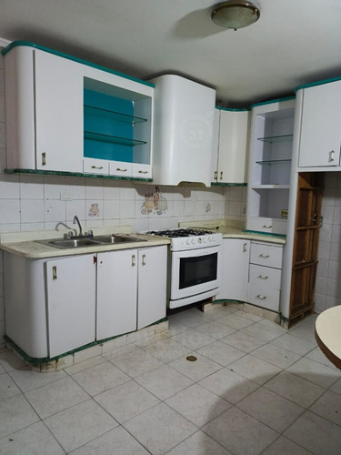 Llev18m- Mjev22m Smart House Vende Apartamento En El Centro