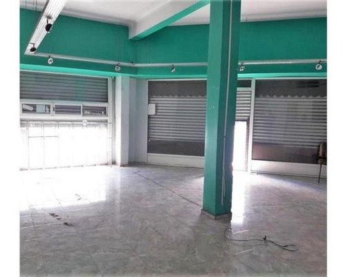 Imagen 4 de 9 de Locales En Esquina - Alquiler