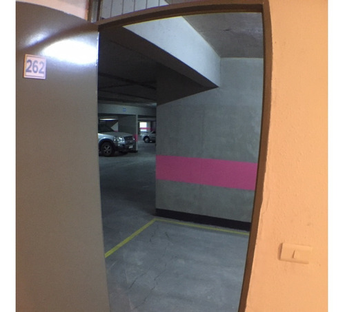 Imagen 7 de 9 de Arriendo Bodega De 14 Mtrs Cuadrados/ Mas Estacionamiento