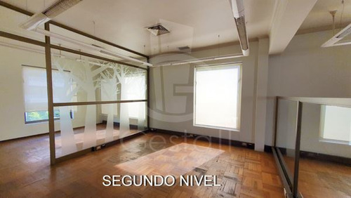 Oficina En Venta En Providencia, 25 Privados-7 Baños-10 Est.