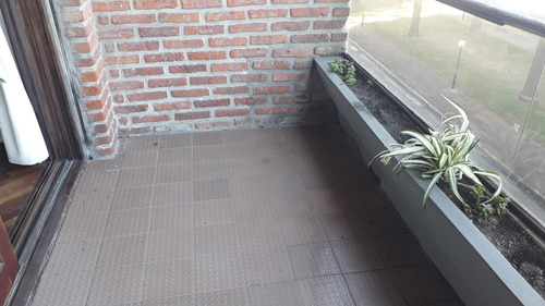 Imagen 3 de 14 de Venta Apto Vista Golf Con Parrillero 2 Dorm. 4 Baños Rentado