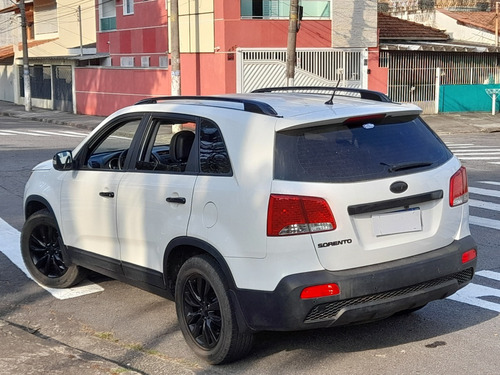Imagem 2 de 16 de Kia Sorento Ex 2011 2.4 Impecável