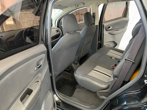 Chevrolet Spin 1.8 Activ 8v Flex 4p Automático