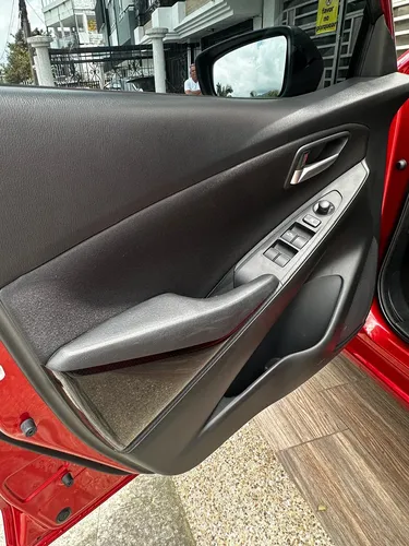 Mazda 2 TOURING AUTOMÁTICO