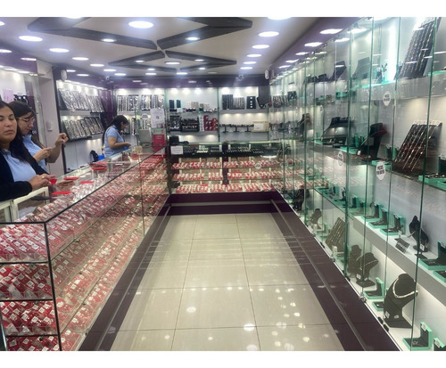 Bulnes - Local Comercial En Caracol - Primer Piso, Local 19