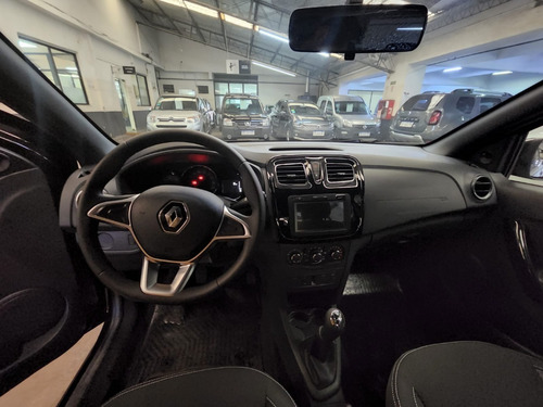 Imagen 14 de 17 de Renault Logan Ph2 Life 1.6 (jir)